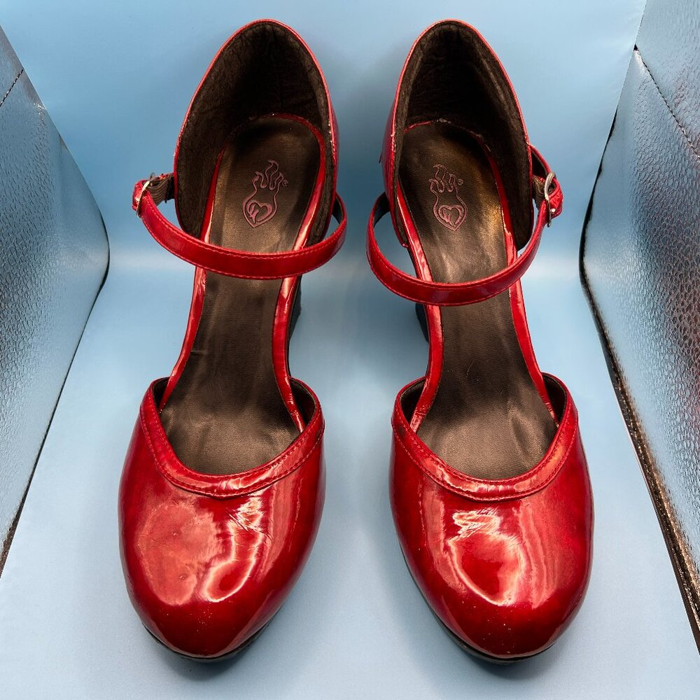 🔥 Red Patent Leather Wedges | Retro Pin-Up Style | Size 9.5